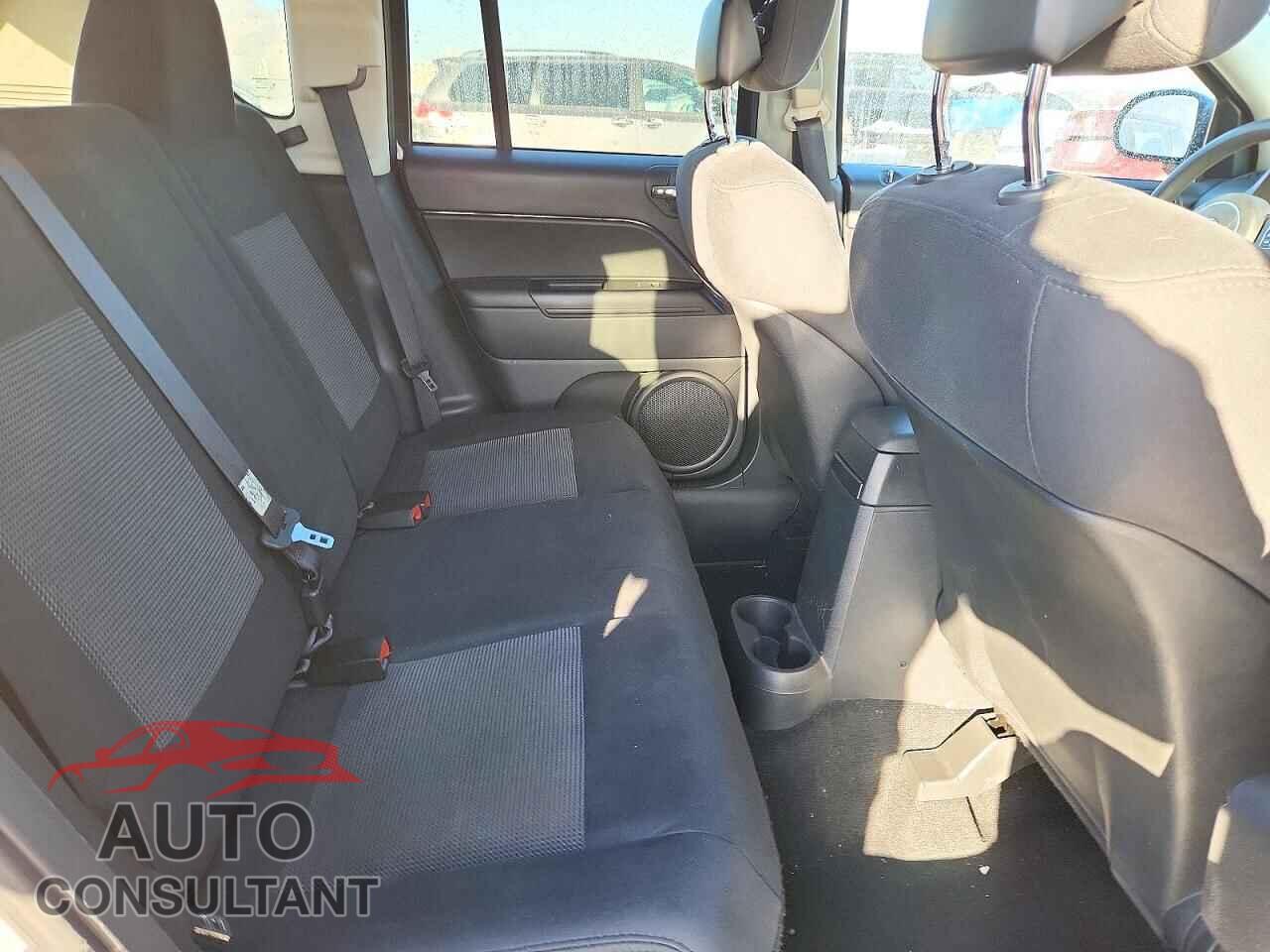 JEEP COMPASS 2011 - 1J4NF1FB1BD141782