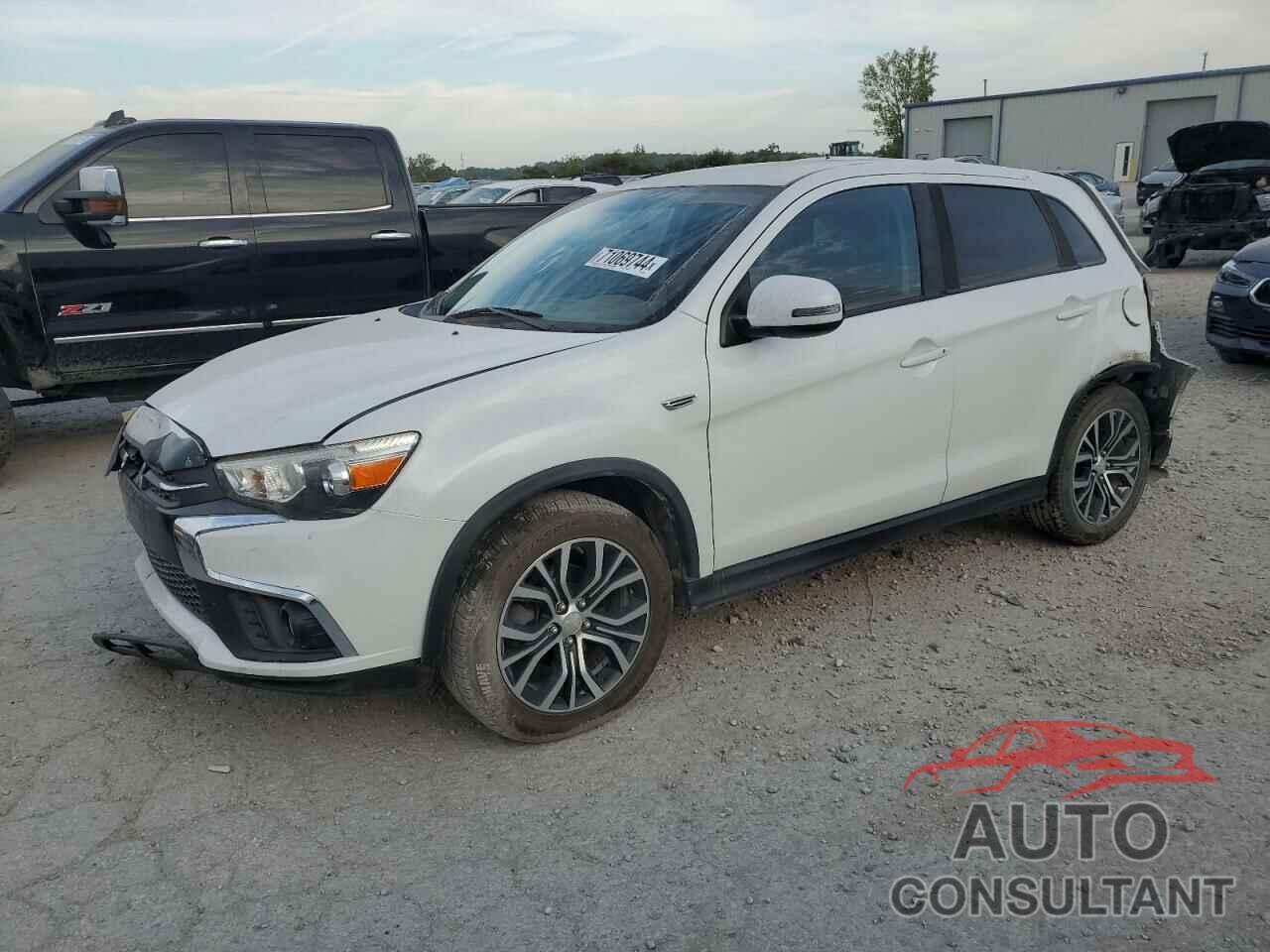 MITSUBISHI OUTLANDER 2019 - JA4AP3AU6KU031908