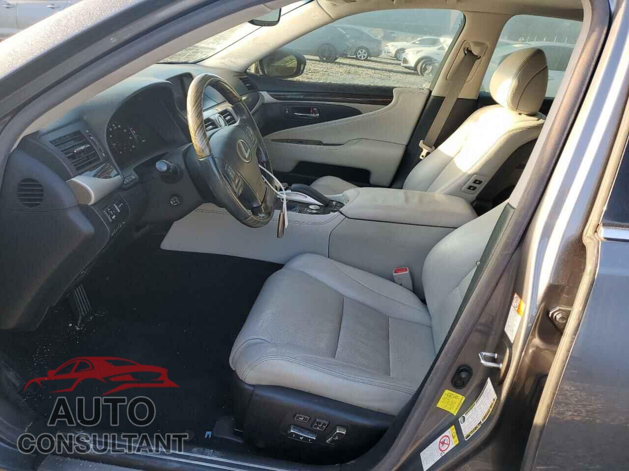 LEXUS LS460 2017 - JTHBL5EF9H5145321