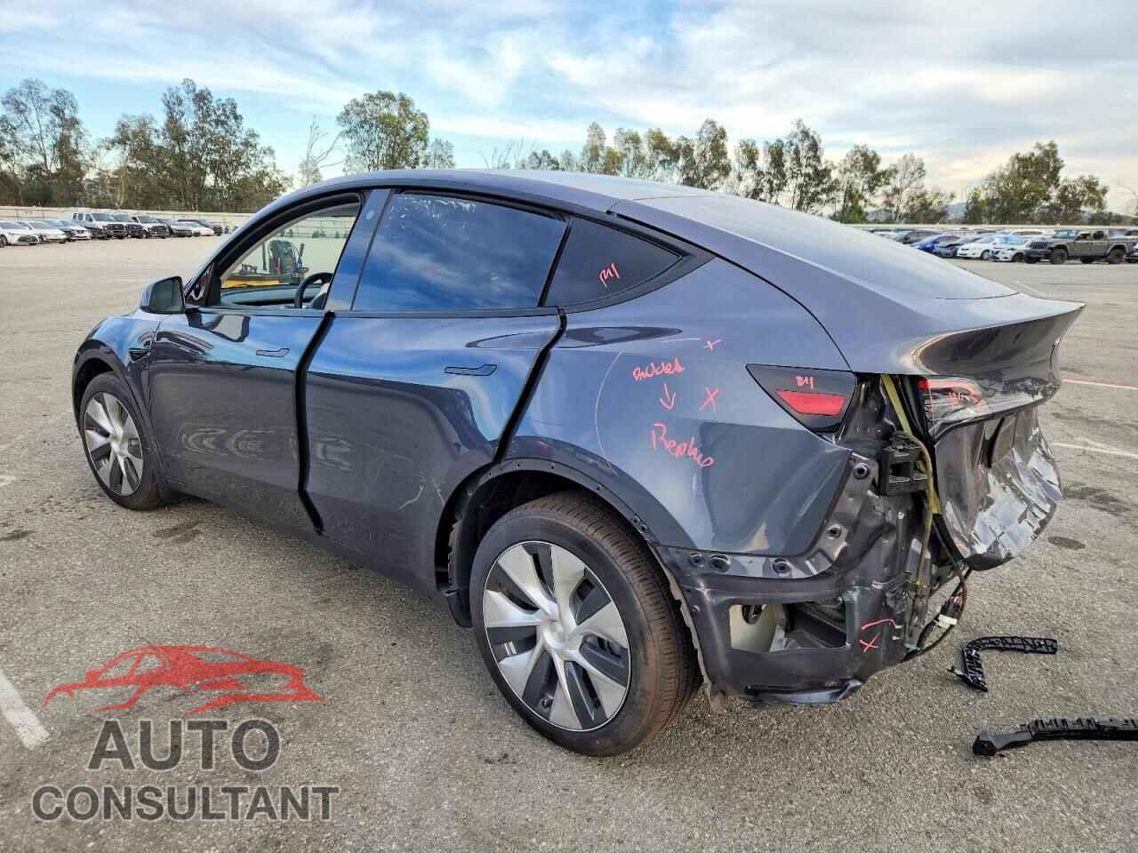 TESLA MODEL Y 2022 - 7SAYGDEE2NF339641