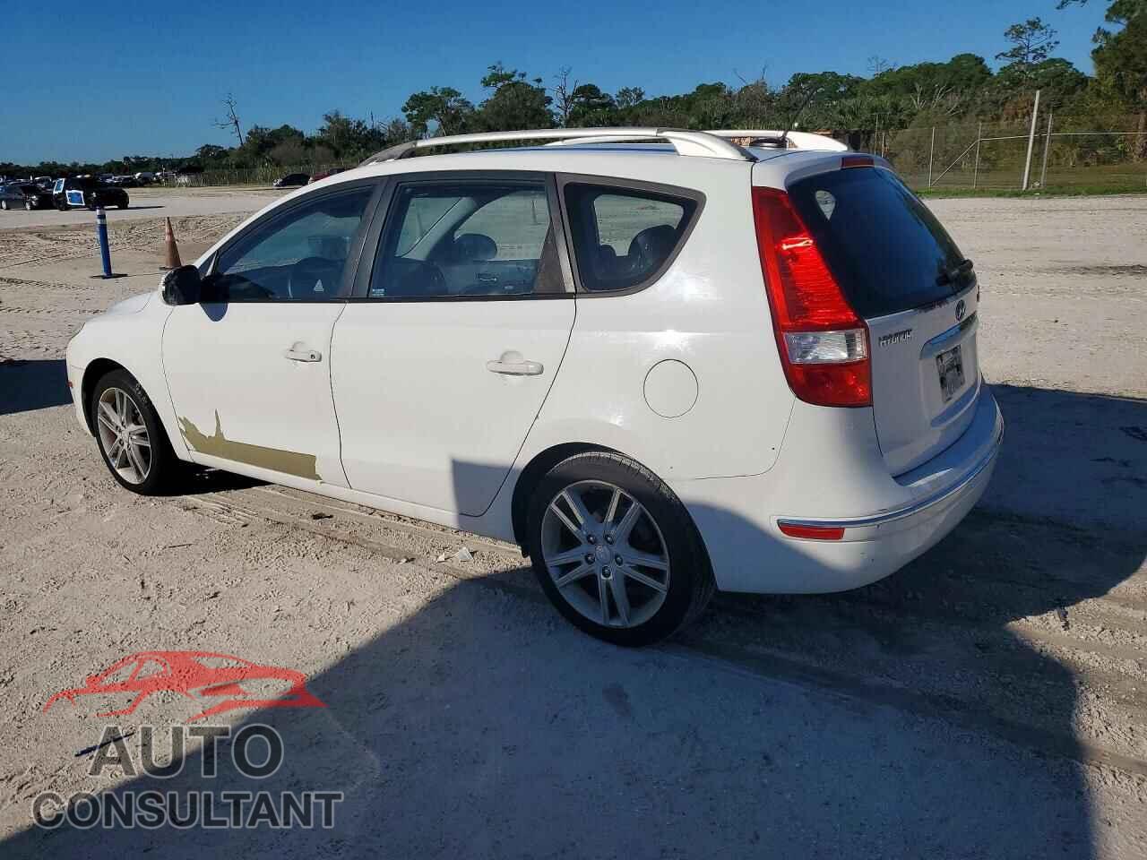HYUNDAI ELANTRA 2012 - KMHDC8AE7CU131694