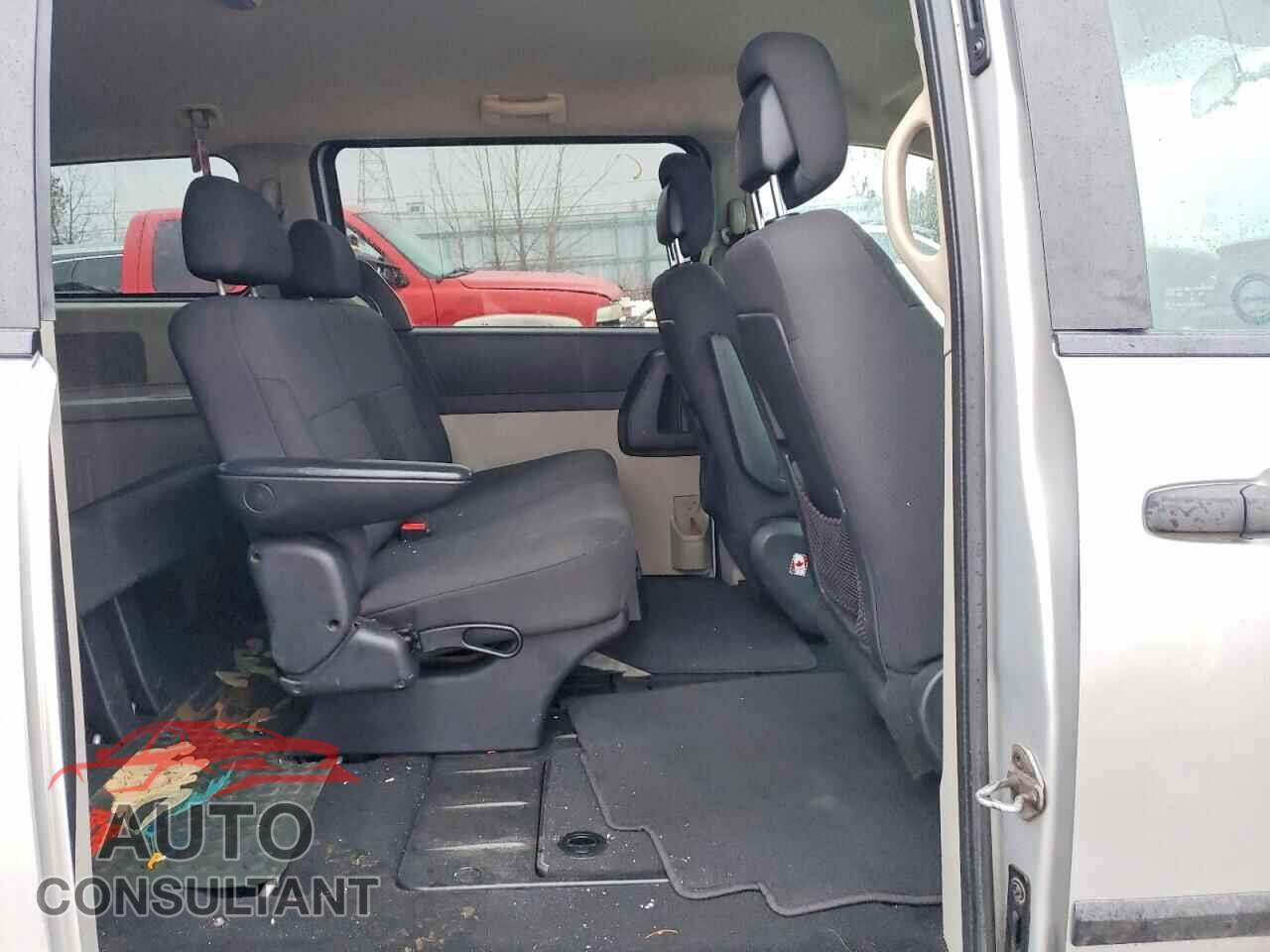 DODGE CARAVAN 2010 - 2D4RN4DE0AR302145