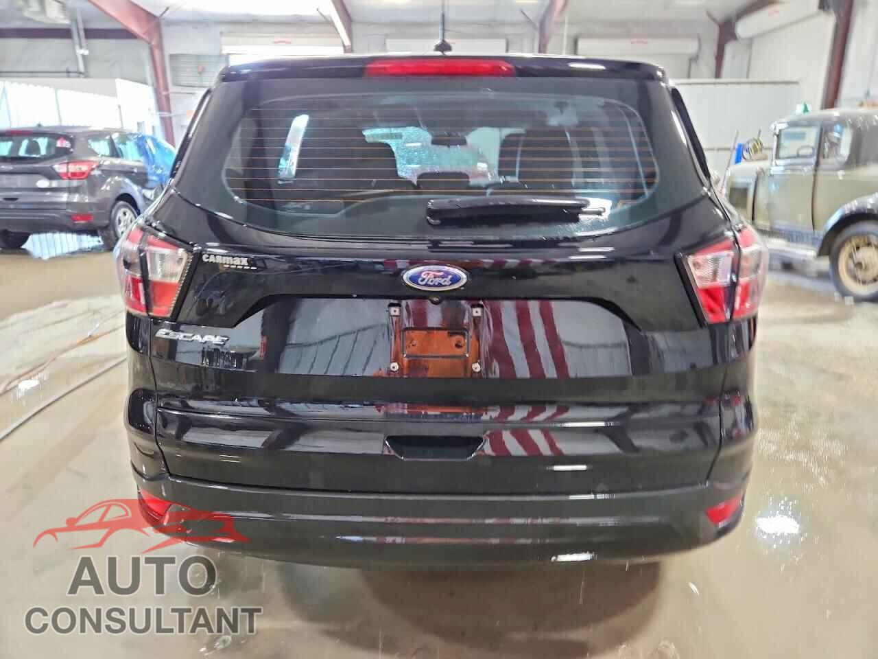 FORD ESCAPE 2017 - 1FMCU0F79HUB80195