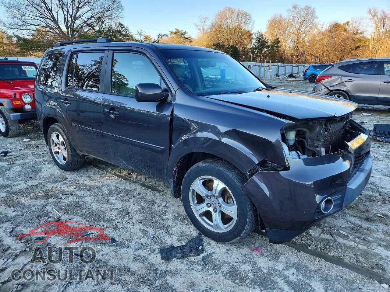 HONDA PILOT 2013 - 5FNYF4H50DB077922