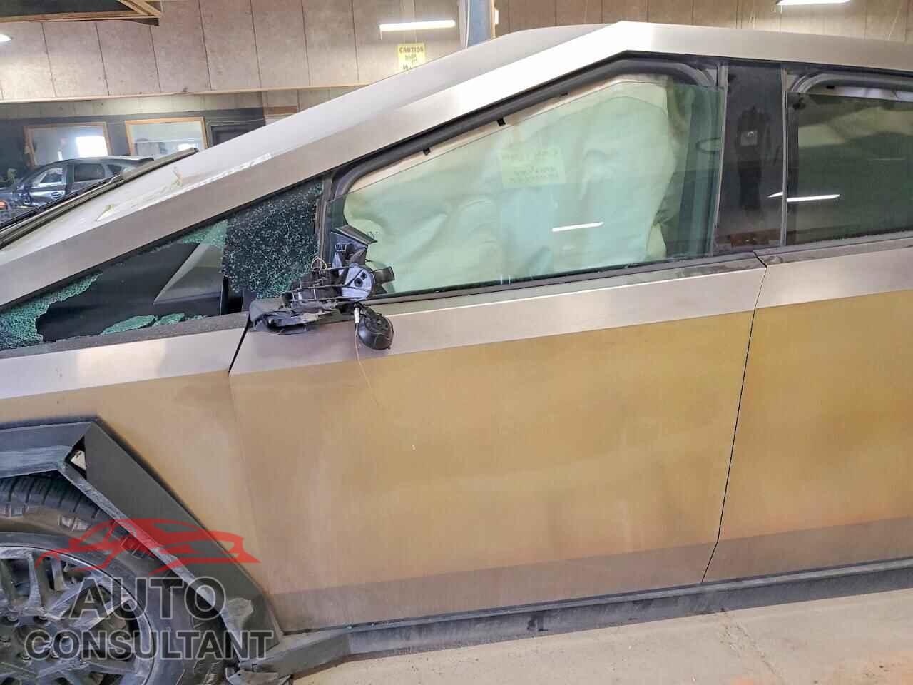 TESLA CYBERTRUCK 2025 - 7G2CEHED6SA078564