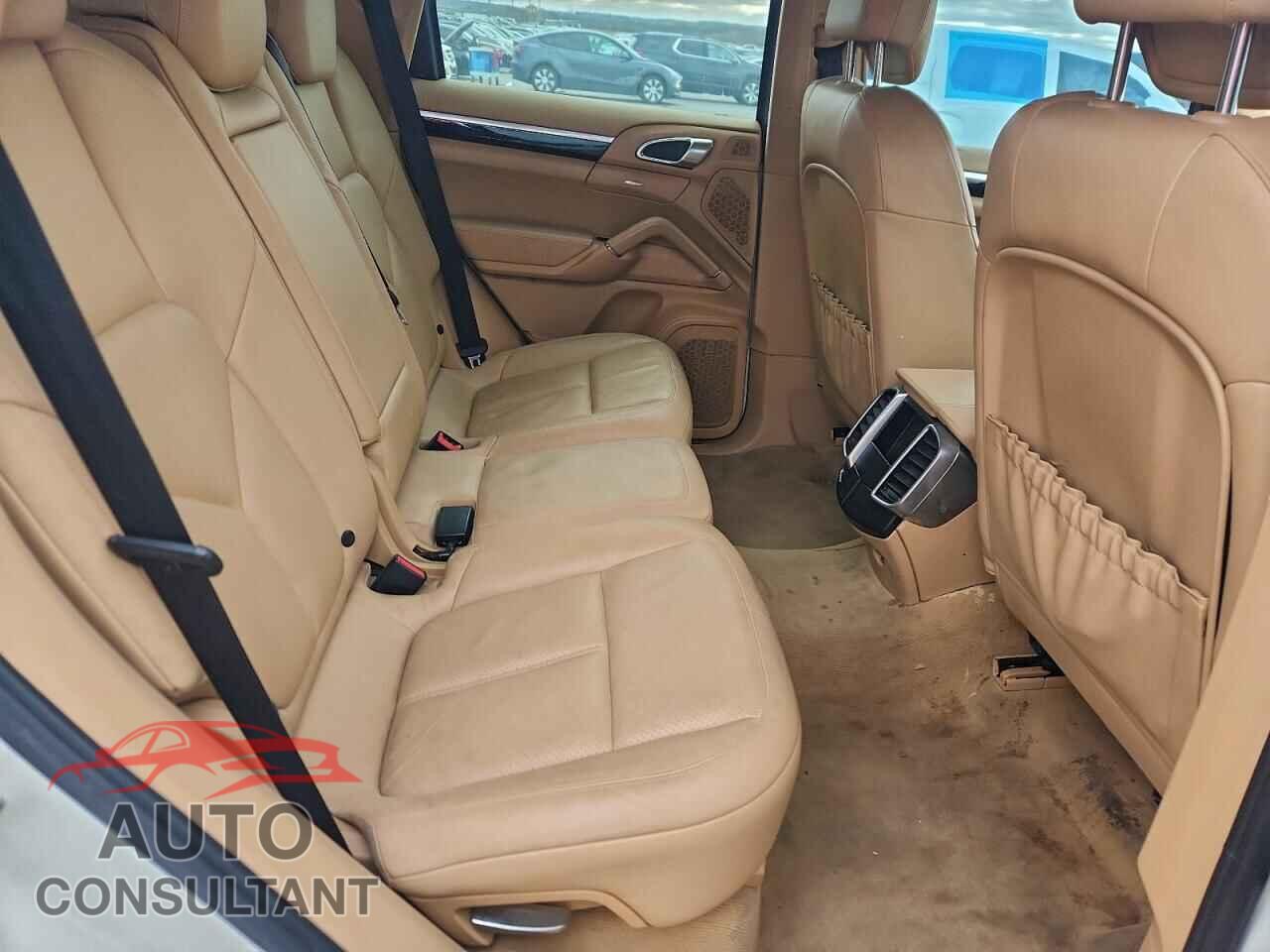 PORSCHE CAYENNE 2012 - WP1AA2A23CLA03019