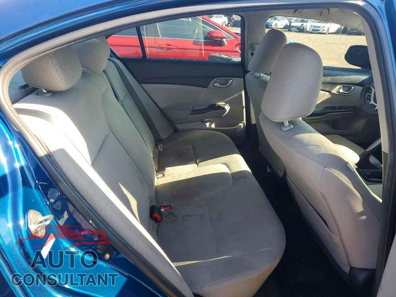 HONDA CIVIC 2013 - 2HGFB2F53DH569124