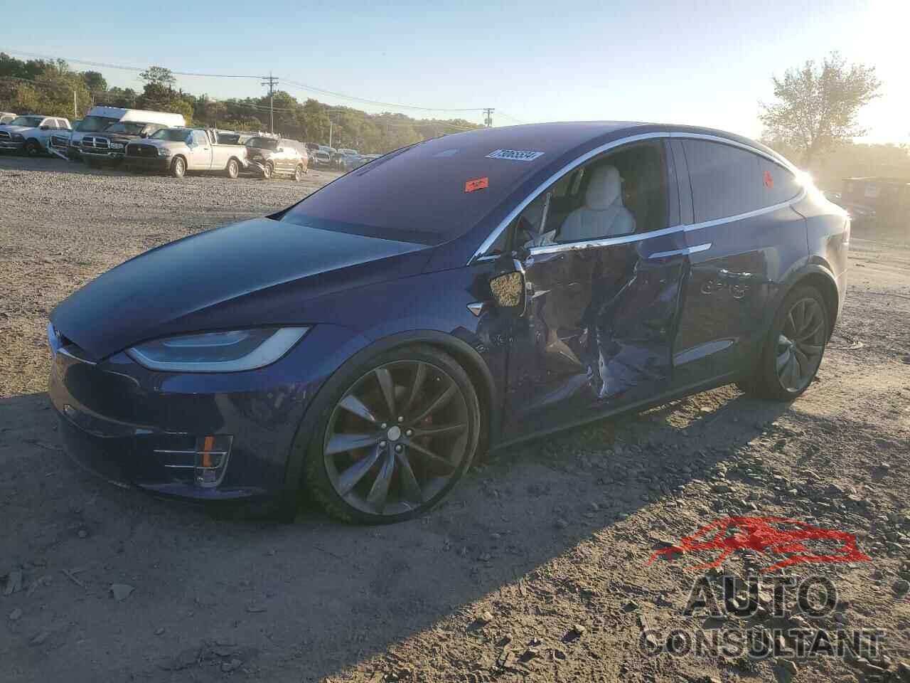 TESLA MODEL X 2016 - 5YJXCAE47GF028302