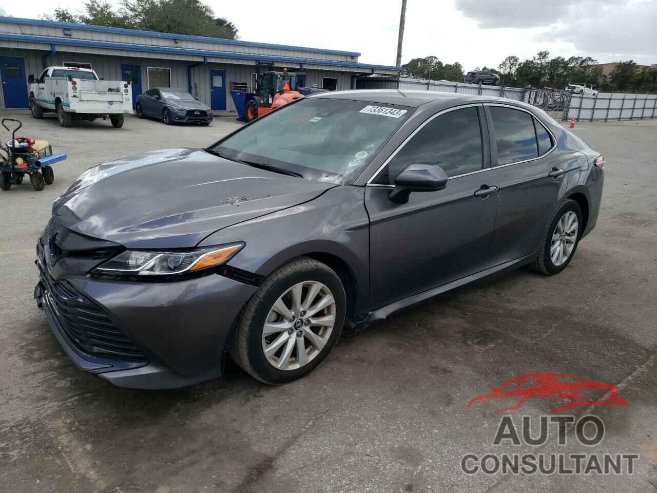 TOYOTA CAMRY 2018 - 4T1B11HK3JU154208
