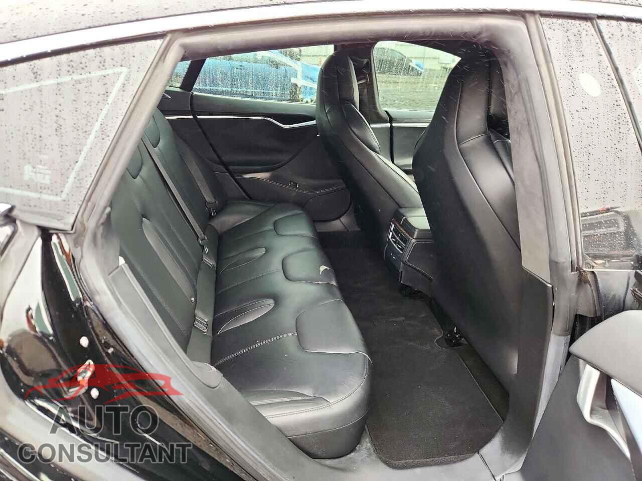 TESLA MODEL S 2017 - 5YJSA1E11HF193348
