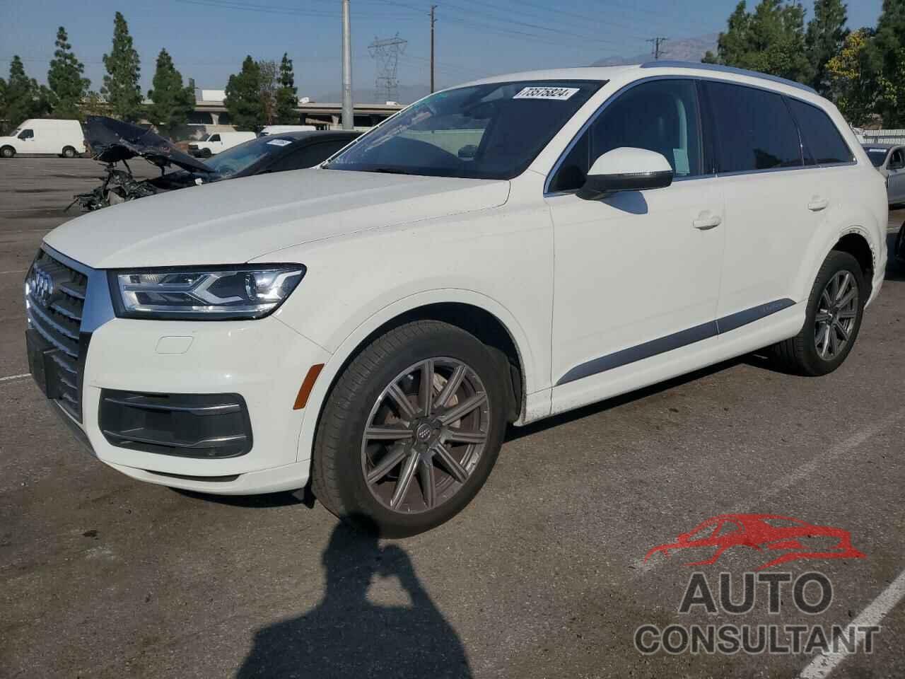 AUDI Q7 2018 - WA1LHAF73JD013555