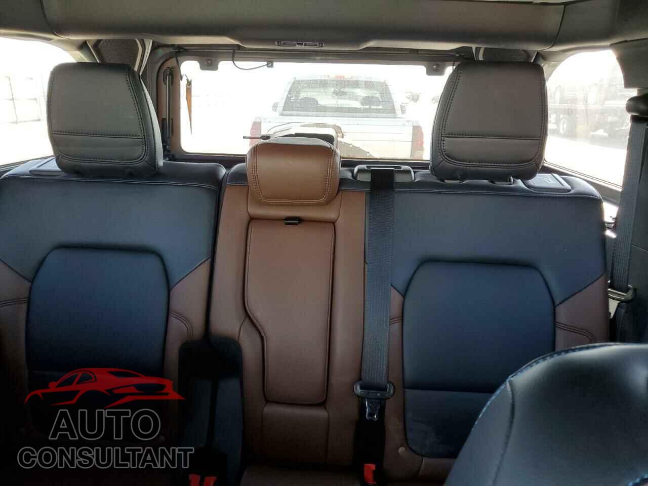 FORD BRONCO 2023 - 1FMEE5DP2PLB35450