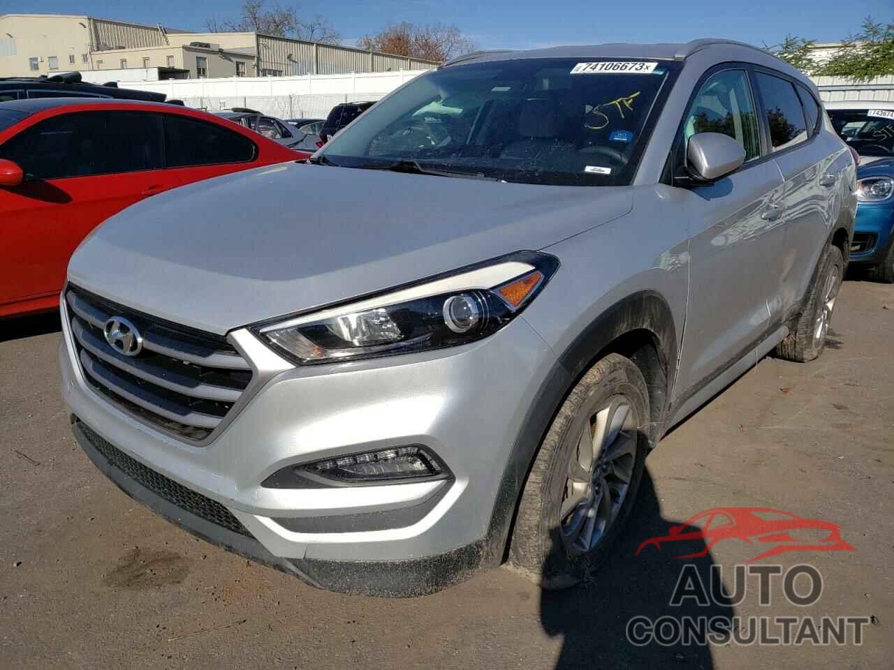 HYUNDAI TUCSON 2018 - KM8J33A41JU697036