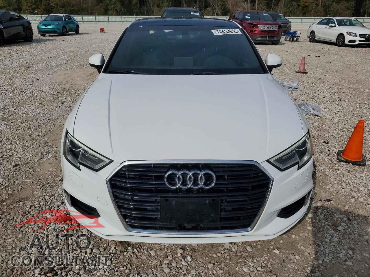 AUDI A3 2018 - WAUAUGFF8J1016078