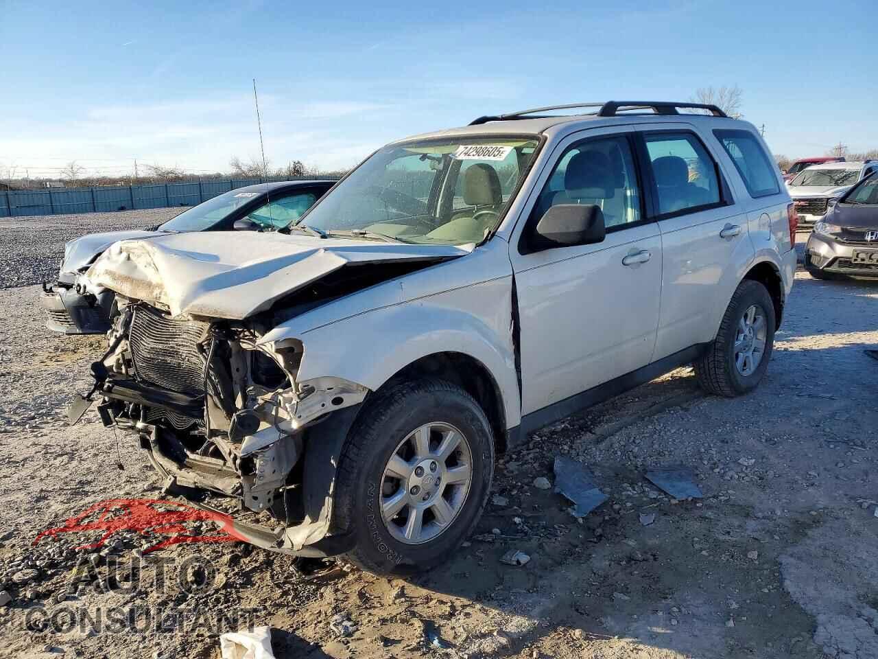 MAZDA TRIBUTE 2009 - 4F2CZ02799KM00749