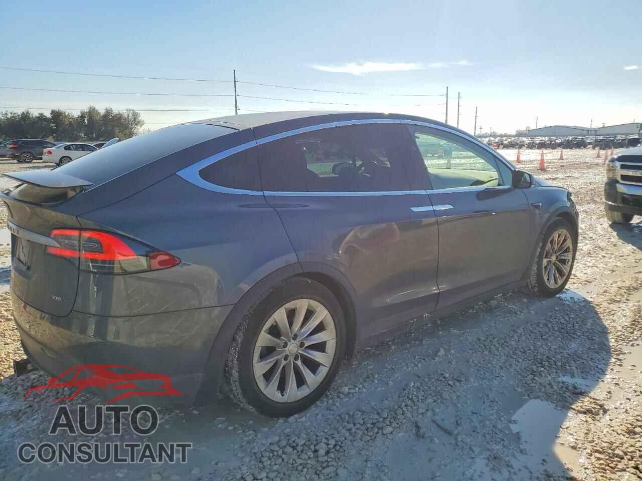 TESLA MODEL X 2017 - 5YJXCBE29HF064028