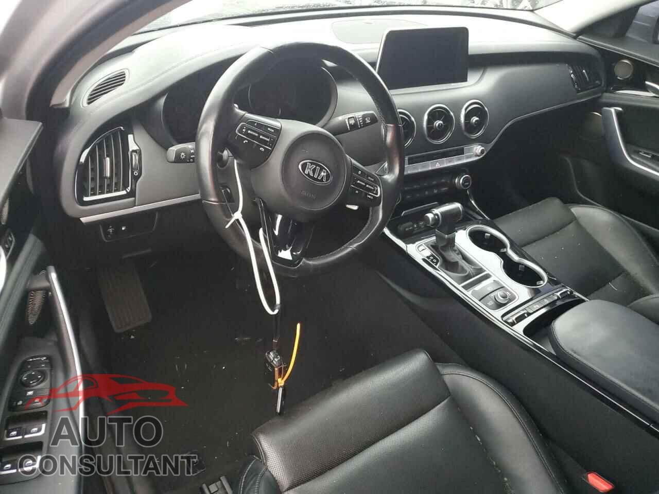 KIA STINGER 2018 - KNAE25LA7J6015155
