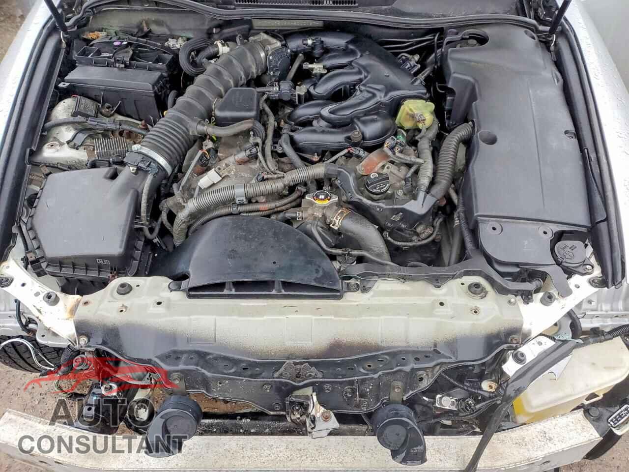 LEXUS IS 2010 - JTHCF5C2XA5040157