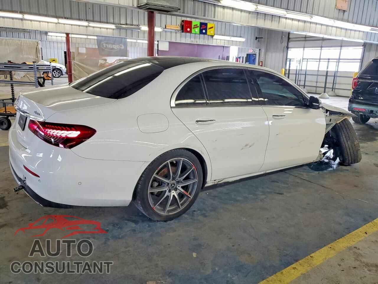 MERCEDES-BENZ E-CLASS 2021 - W1KZF8EB2MA967584