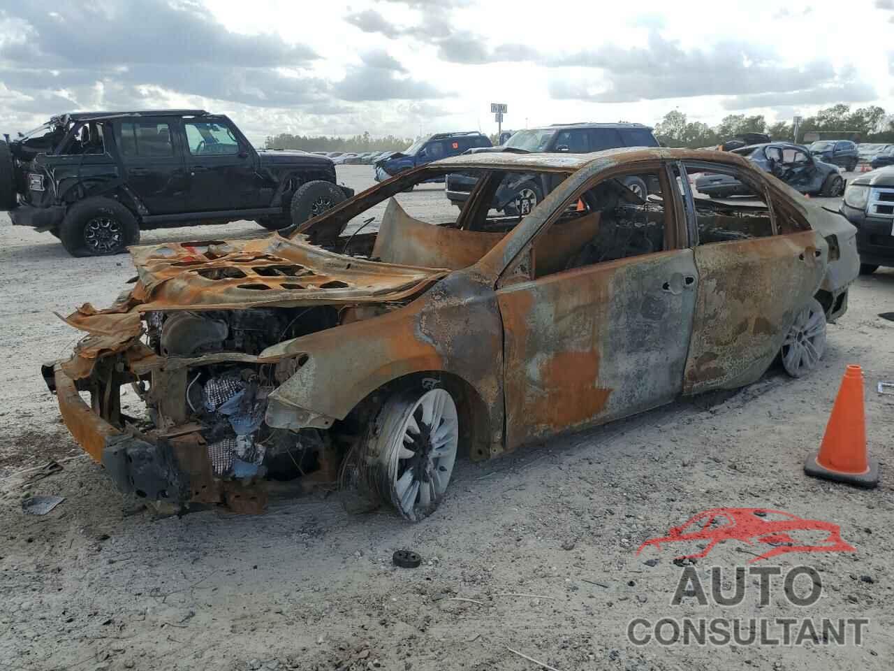TOYOTA CAMRY 2017 - 4T1BF1FK6HU670304