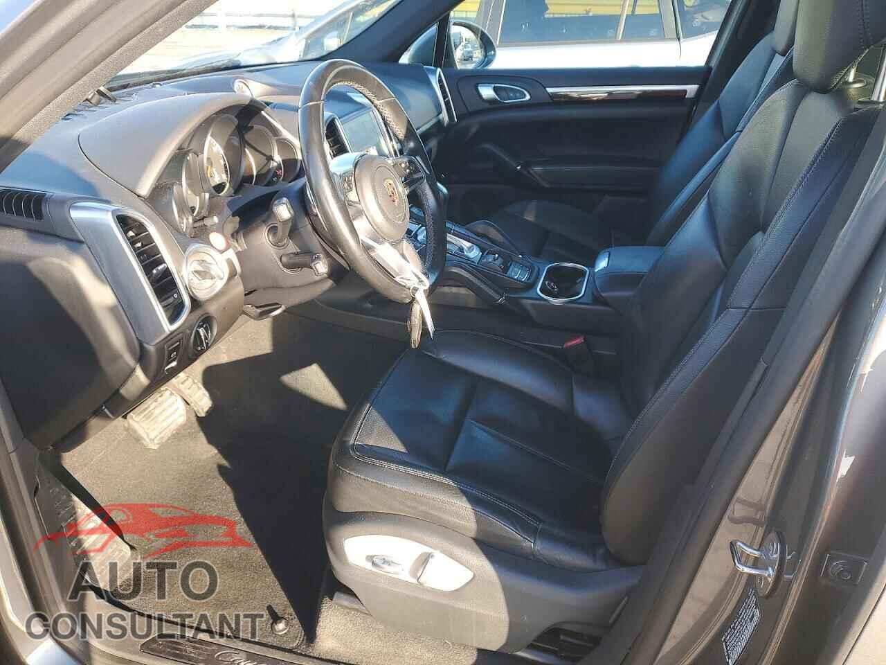 PORSCHE CAYENNE 2017 - WP1AA2A20HKA91024