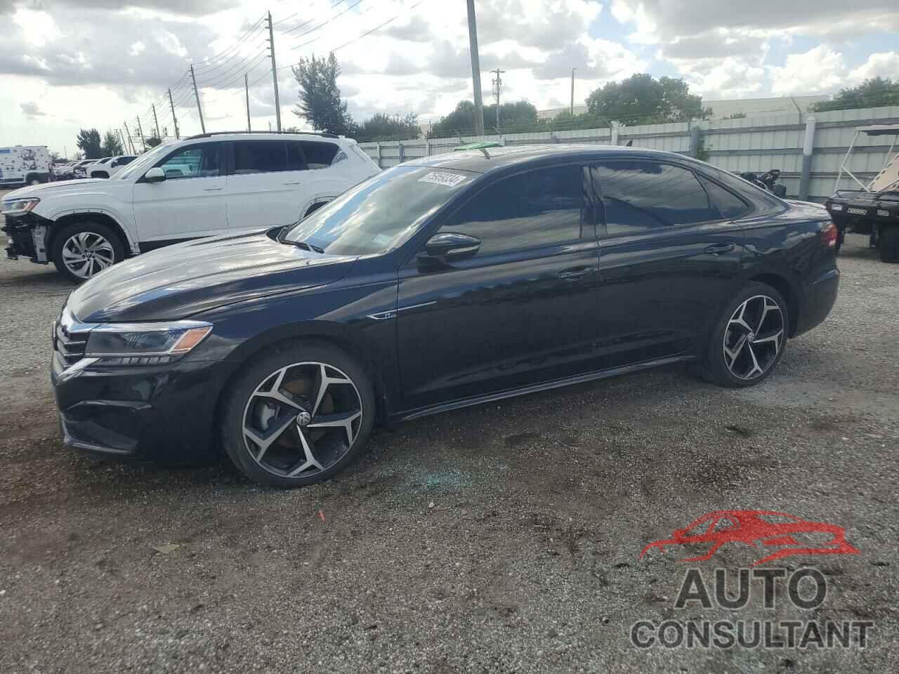 VOLKSWAGEN PASSAT 2021 - 1VWMA7A31MC014703