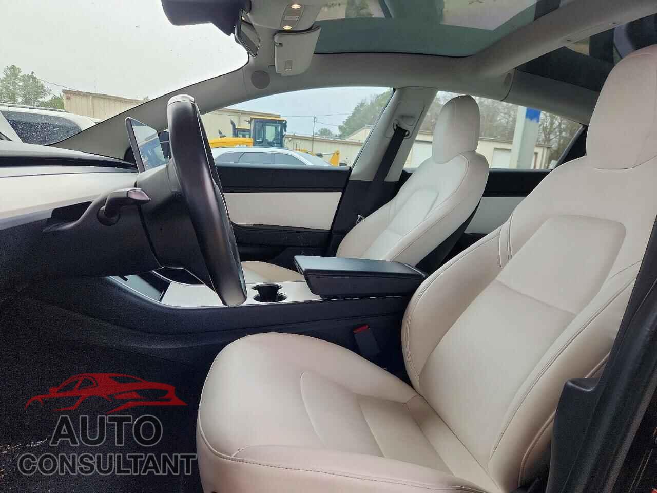TESLA MODEL 3 2018 - 5YJ3E1EB0JF182932