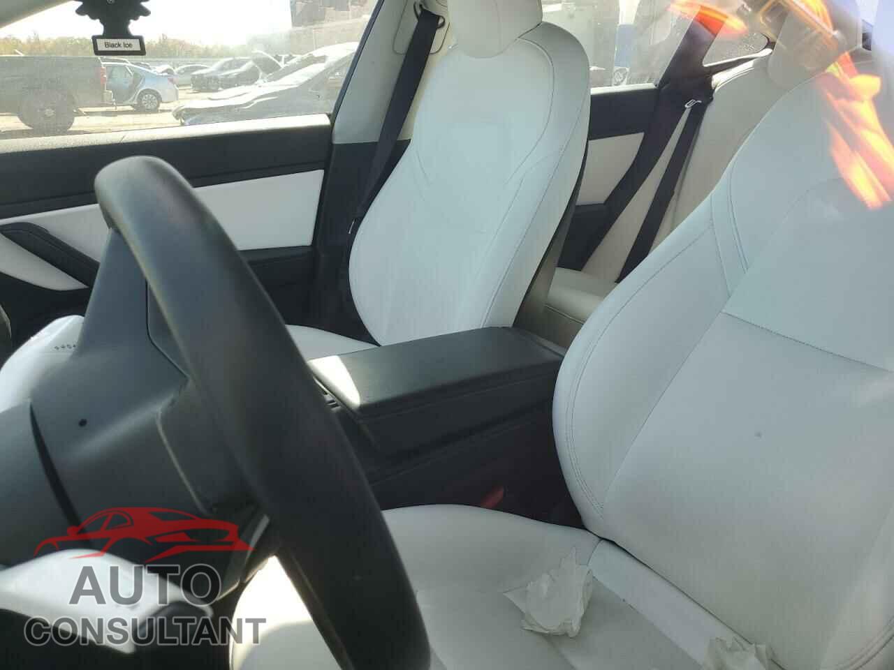 TESLA MODEL 3 2021 - 5YJ3E1EA1MF920524