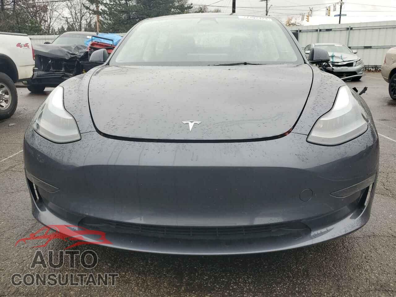 TESLA MODEL 3 2023 - 5YJ3E1EA5PF677613