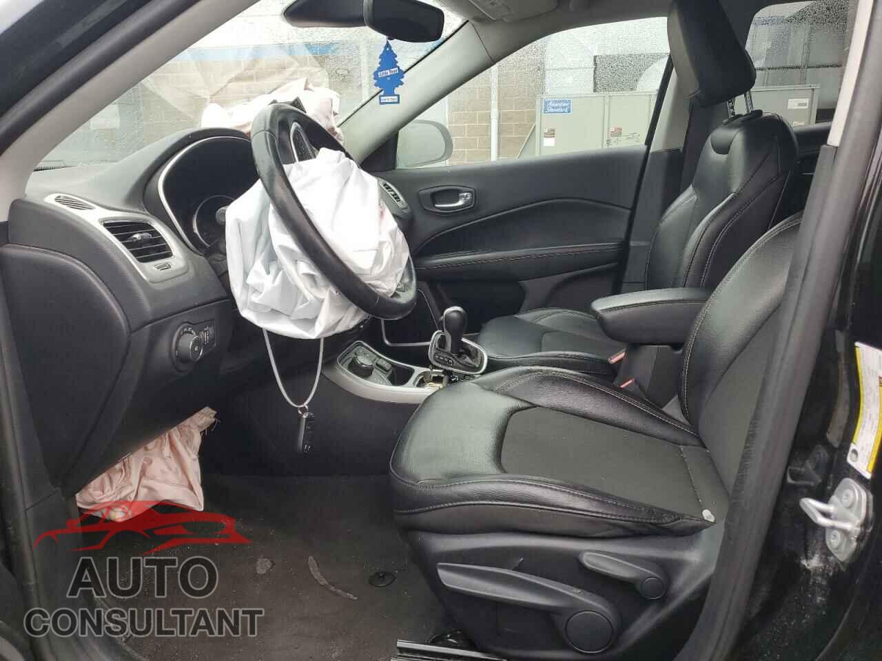 JEEP COMPASS 2019 - 3C4NJDBB7KT597954