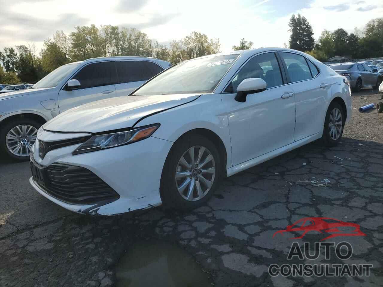 TOYOTA CAMRY 2018 - 4T1B11HK7JU501099