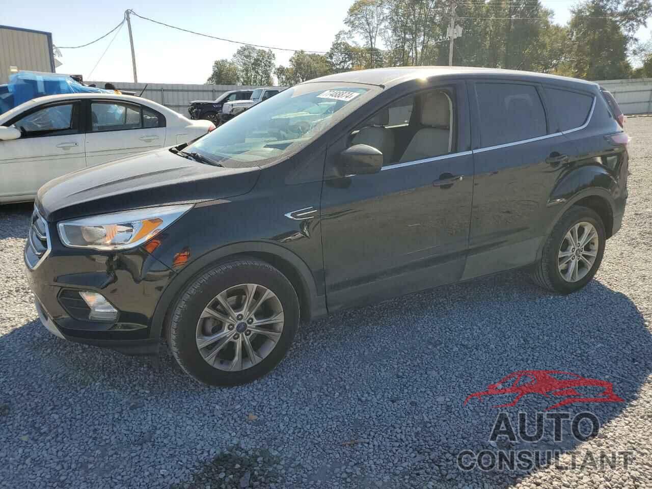 FORD ESCAPE 2017 - 1FMCU0GD1HUA47726
