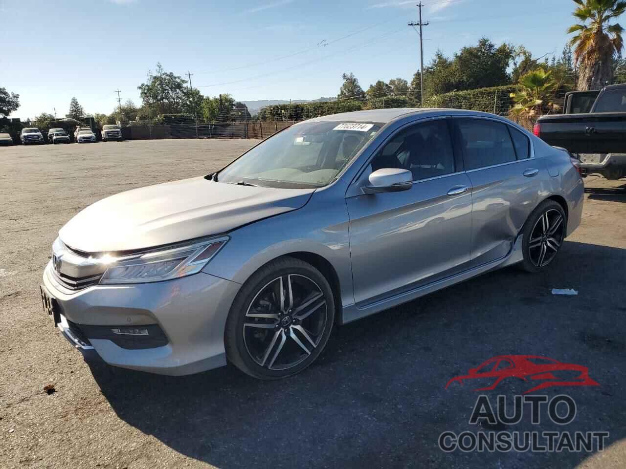 HONDA ACCORD 2017 - 1HGCR3F97HA010672