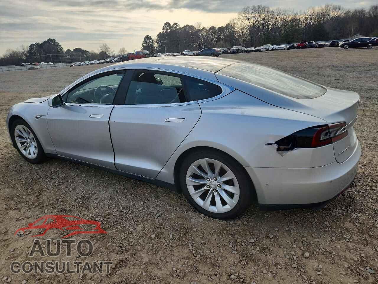 TESLA MODEL S 2016 - 5YJSA1E2XGF123791