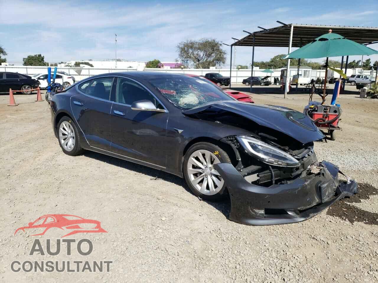 TESLA MODEL S 2017 - 5YJSA1E25HF182149