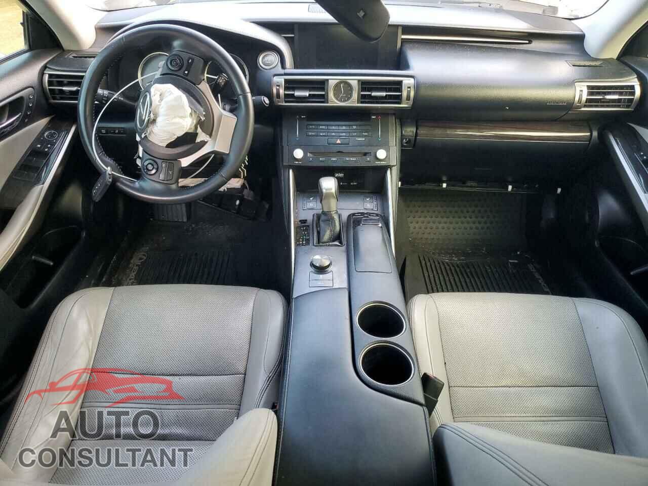 LEXUS IS 2015 - JTHCE1D20F5007847