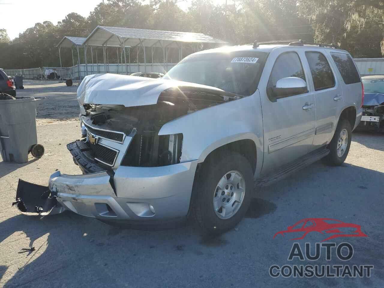 CHEVROLET TAHOE 2013 - 1GNSCBE04DR303943