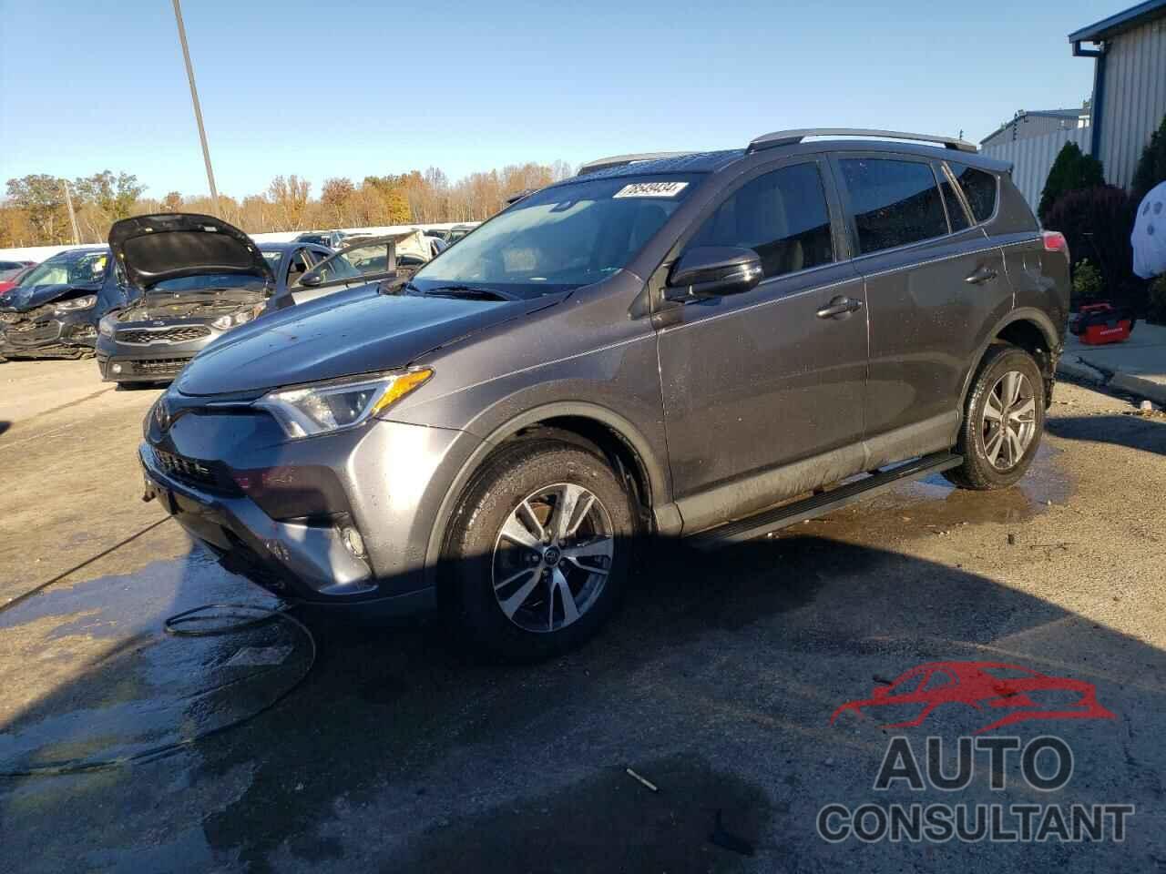 TOYOTA RAV4 2017 - JTMWFREV1HD093763