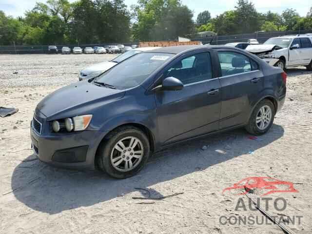 CHEVROLET SONIC 2013 - 1G1JC5SH2D4124841