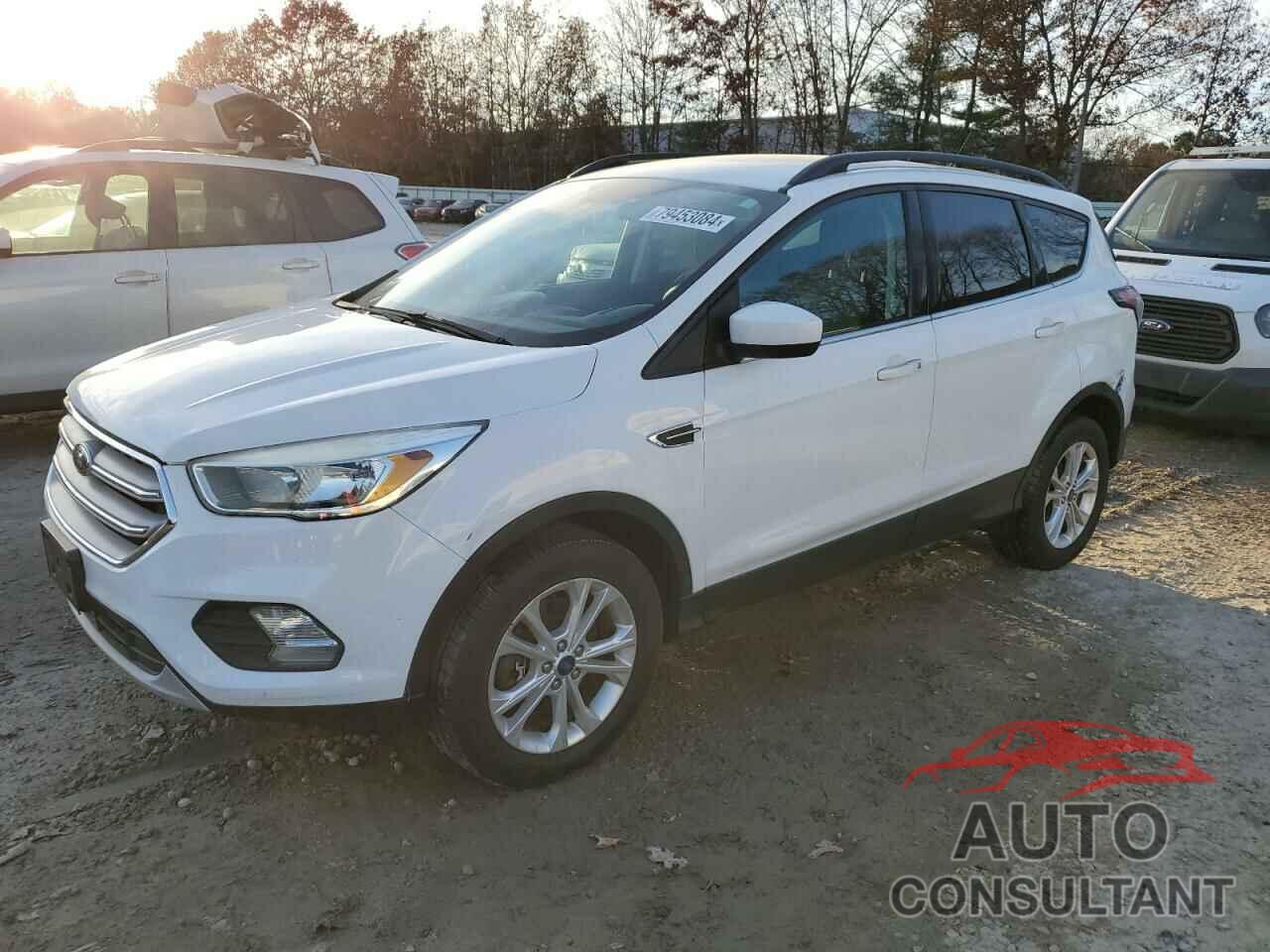 FORD ESCAPE 2018 - 1FMCU9GD1JUA05180