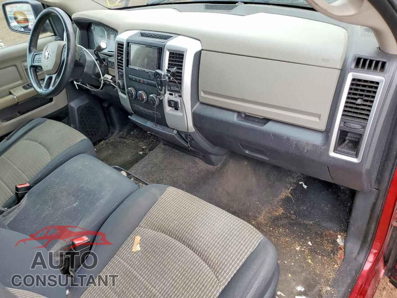 DODGE RAM 1500 2012 - 1C6RD7LT2CS186411