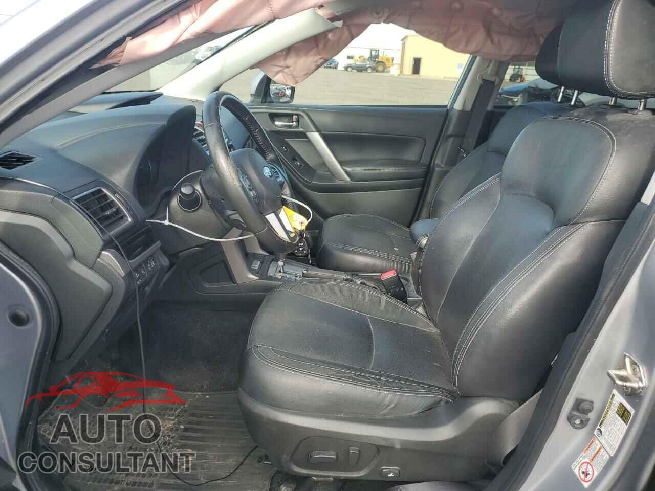 SUBARU FORESTER 2017 - JF2SJAJC6HH571284