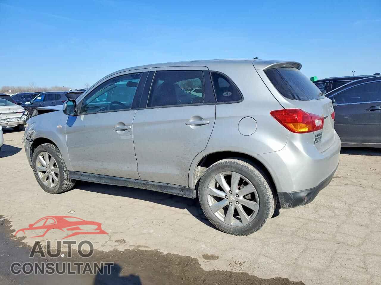 MITSUBISHI OUTLANDER 2015 - 4A4AP3AU3FE038457