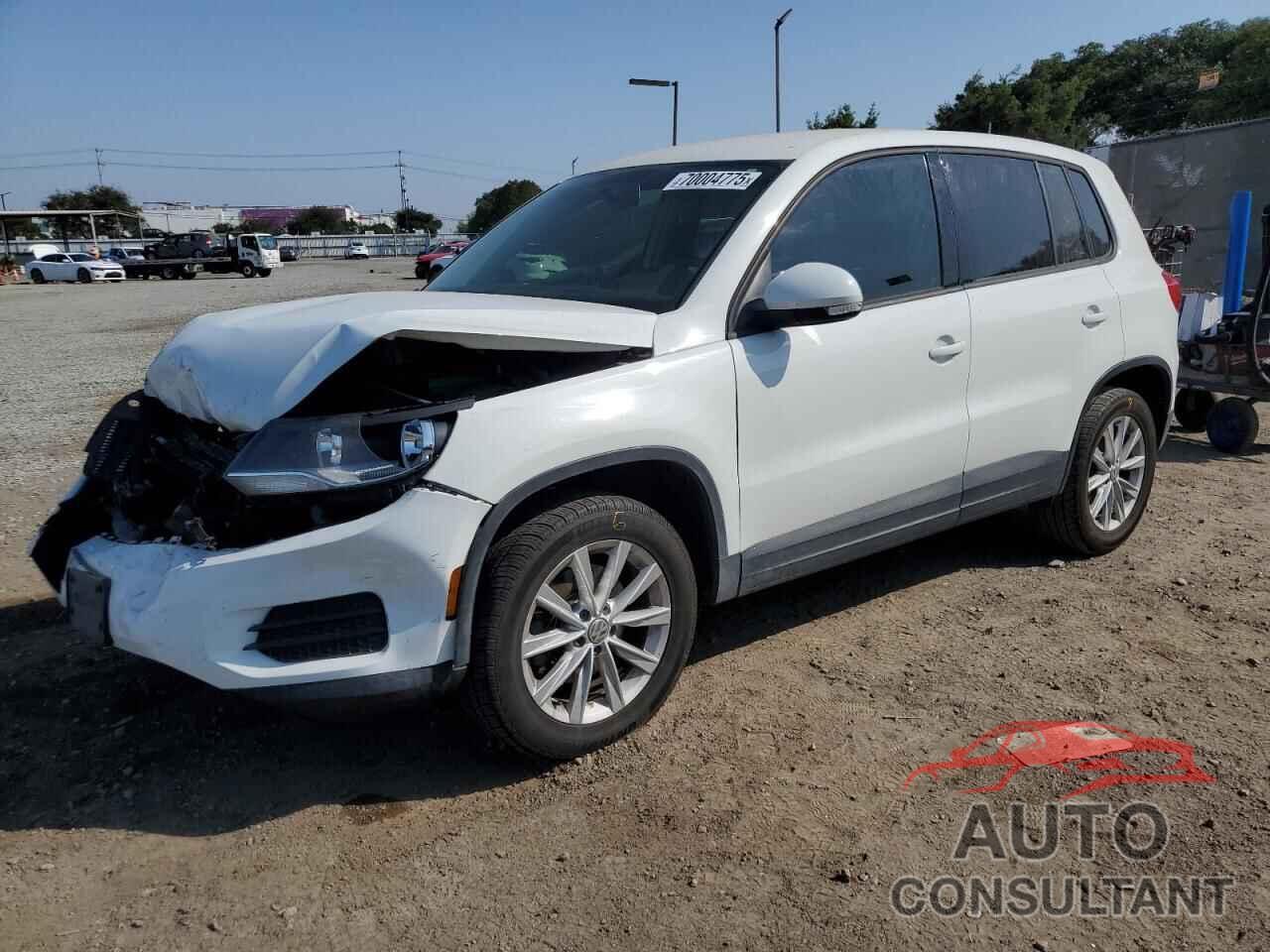 VOLKSWAGEN TIGUAN 2017 - WVGAV7AX8HK047301