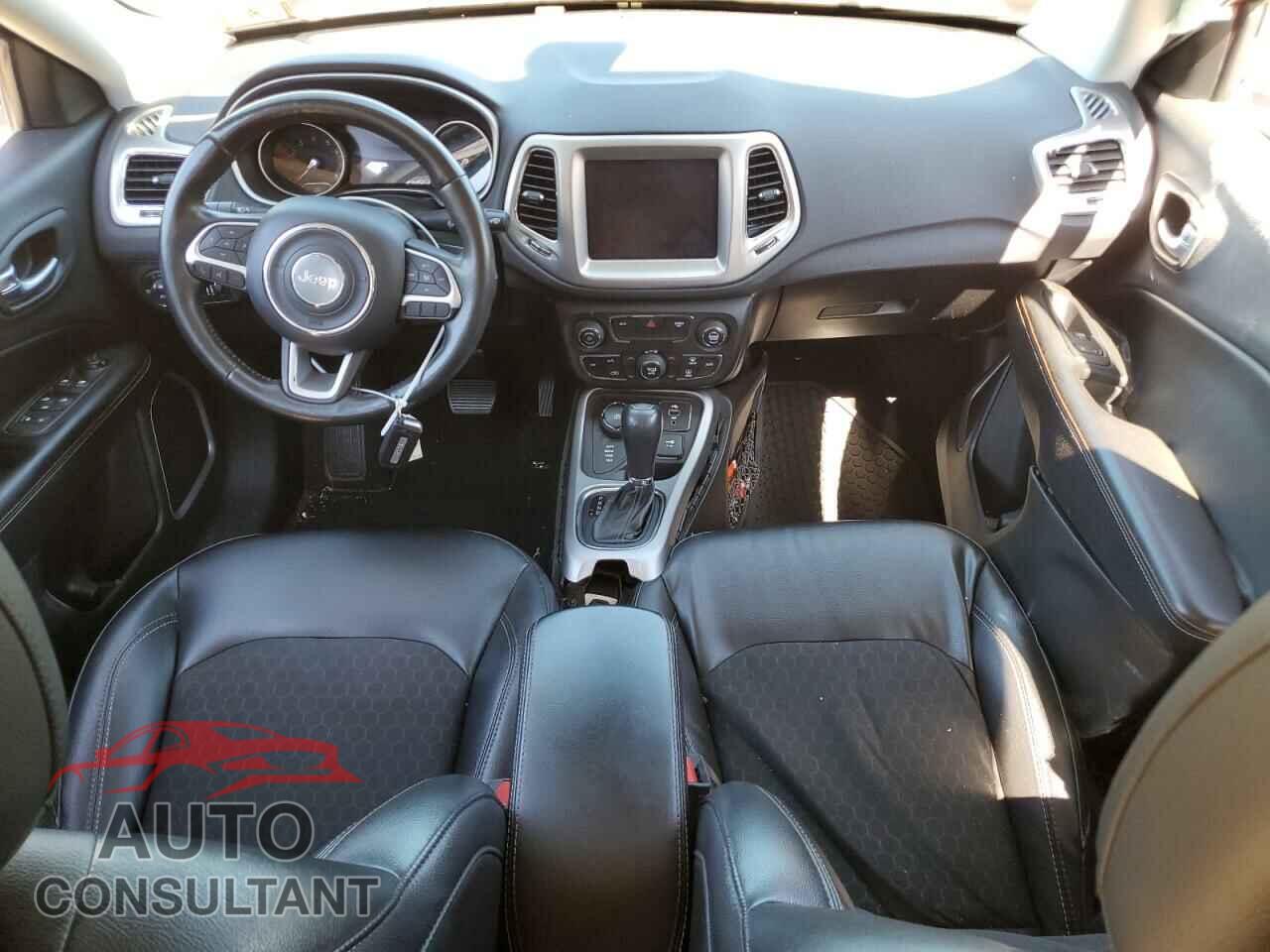 JEEP COMPASS 2018 - 3C4NJDBB8JT366575