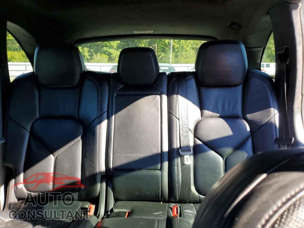 PORSCHE CAYENNE 2011 - WP1AC2A2XBLA87106