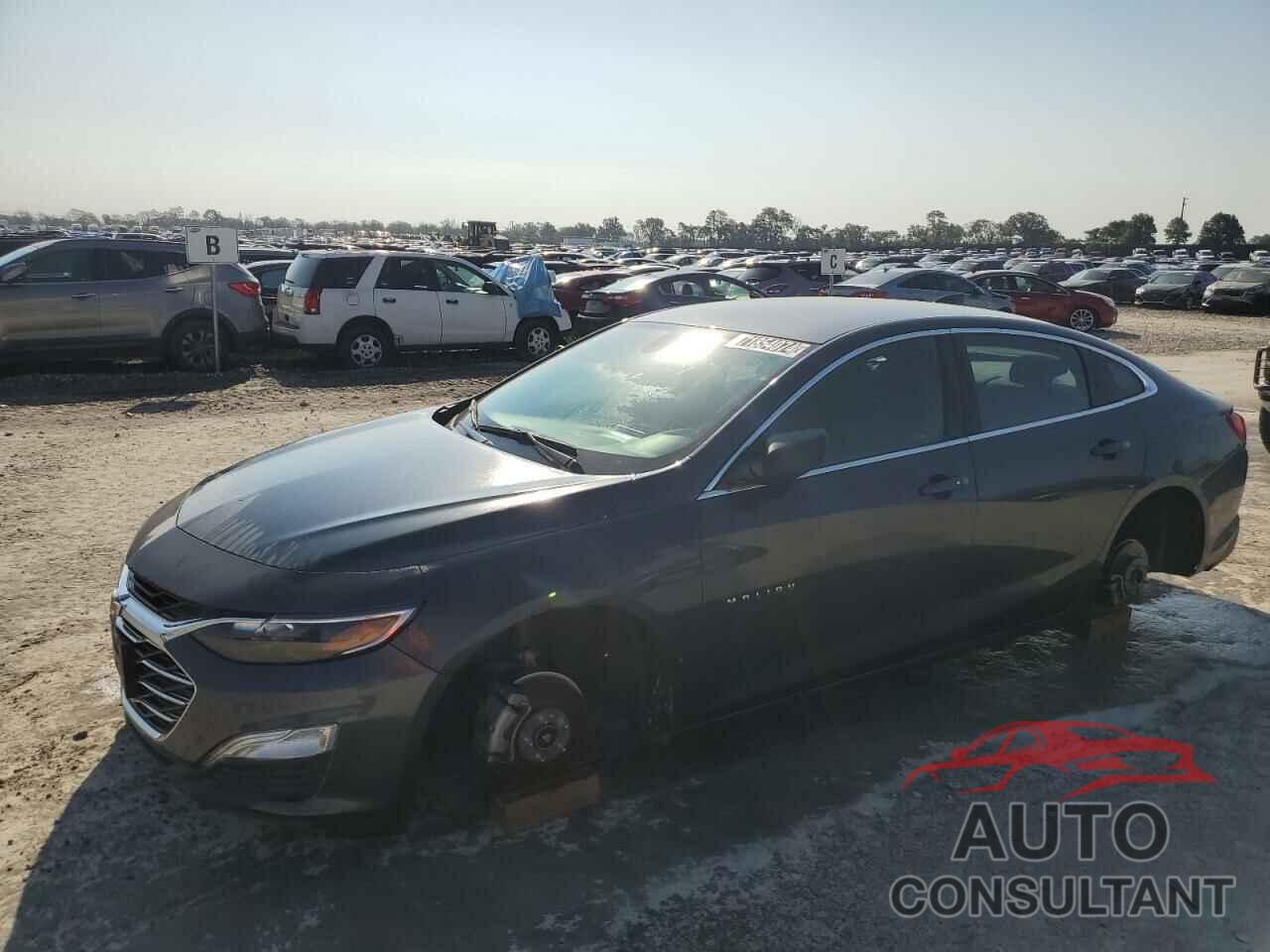 CHEVROLET MALIBU 2020 - 1G1ZB5STXLF086711