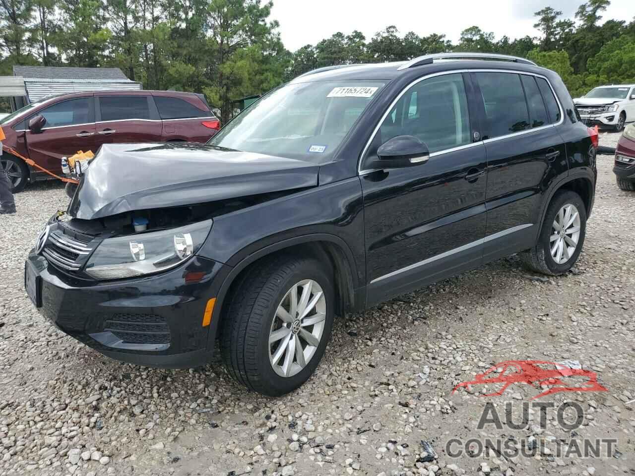 VOLKSWAGEN TIGUAN 2017 - WVGRV7AX6HK030175