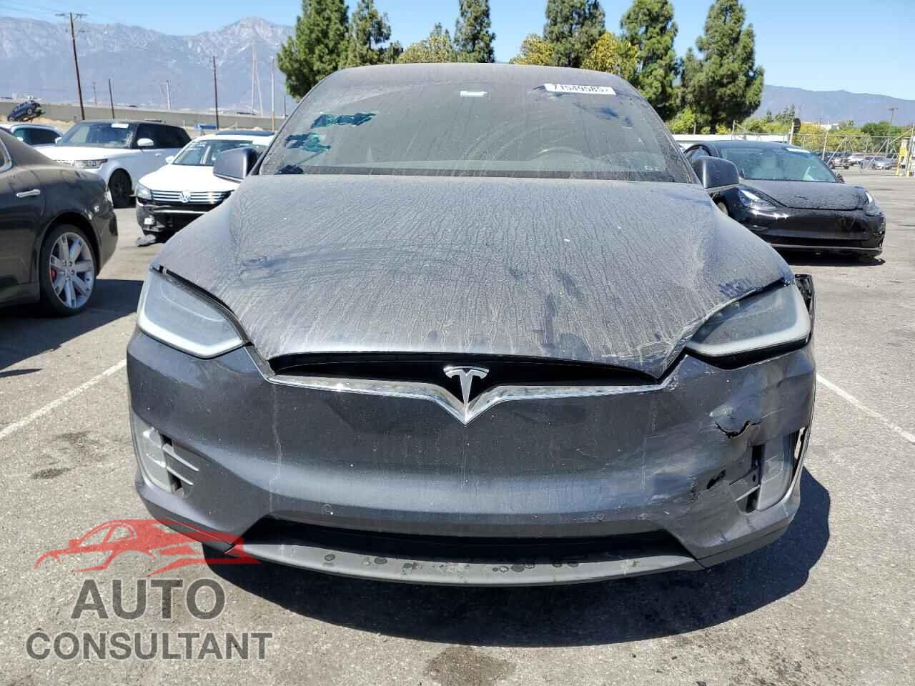 TESLA MODEL X 2017 - 5YJXCBE20HF054813
