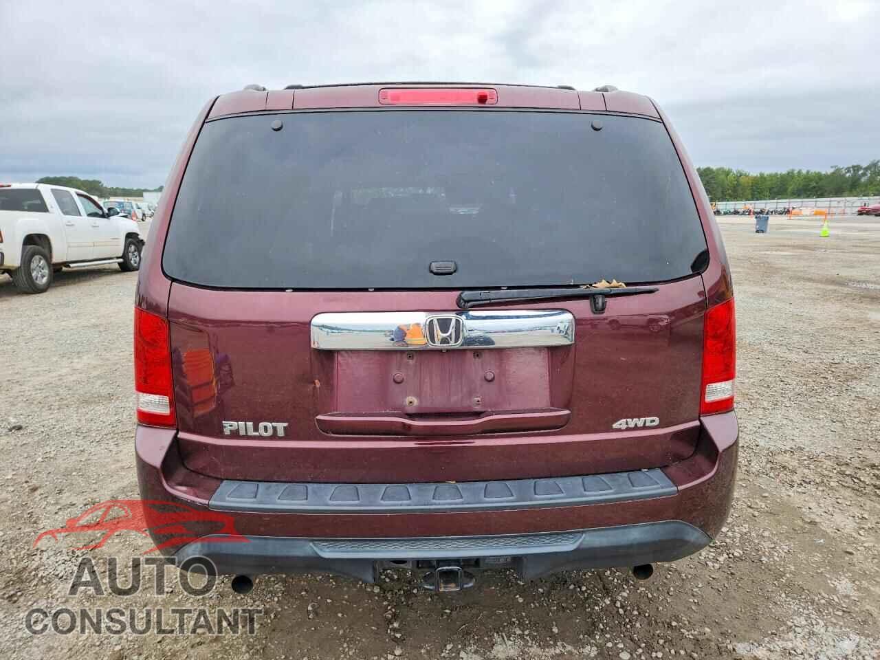 HONDA PILOT 2015 - 5FNYF4H20FB015719